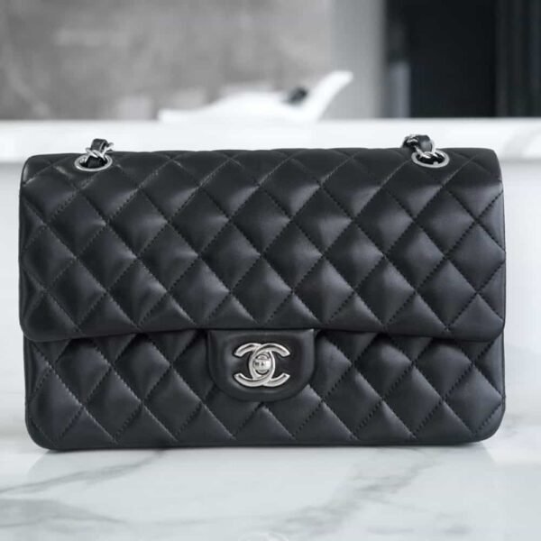 Chanel Classic Flap Classic Lambskin(Black/Silver)